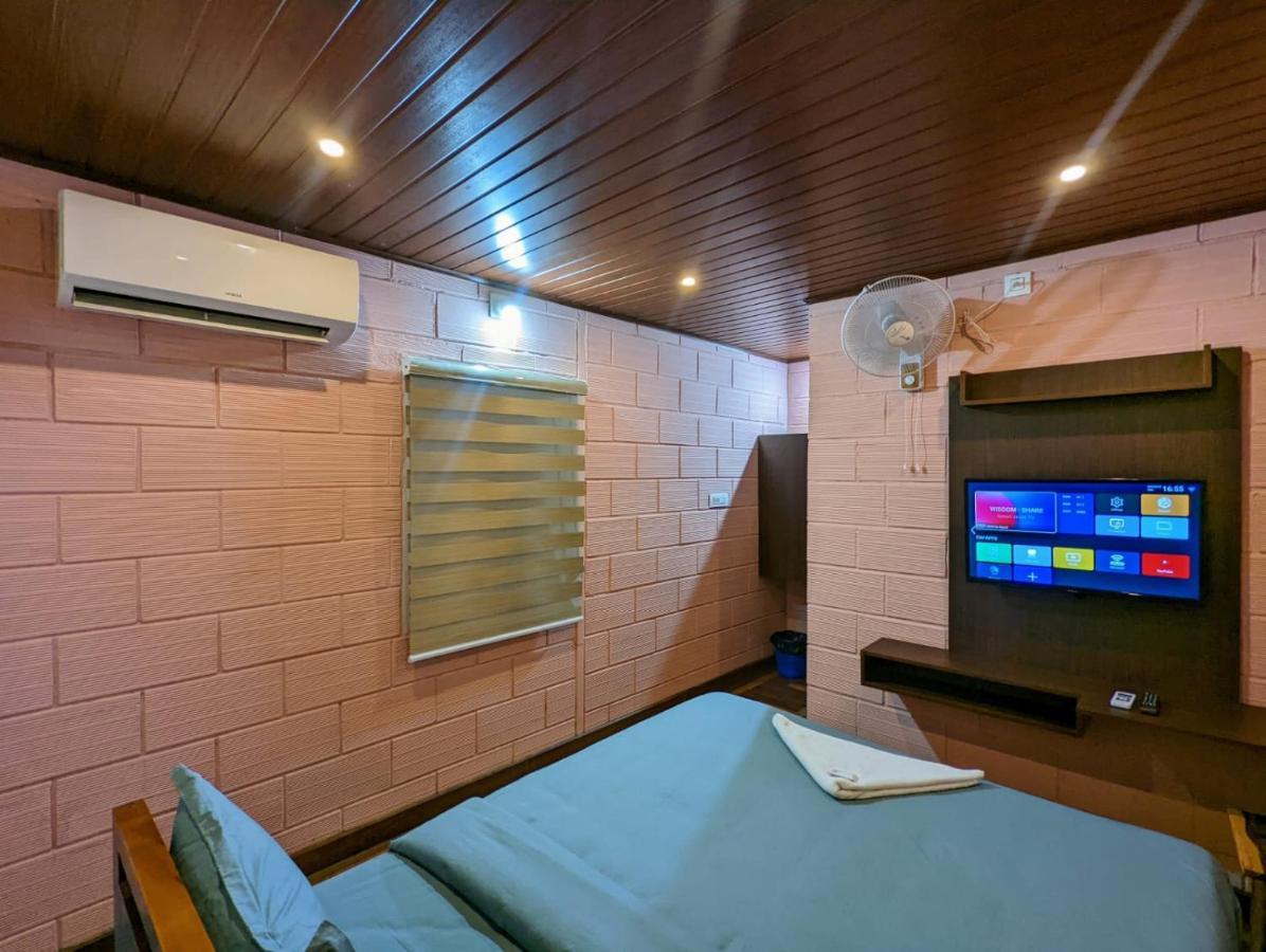 Hotel The Wayanad Club à Sultan Bathery Extérieur photo