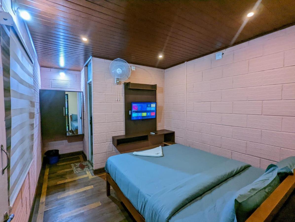 Hotel The Wayanad Club à Sultan Bathery Extérieur photo