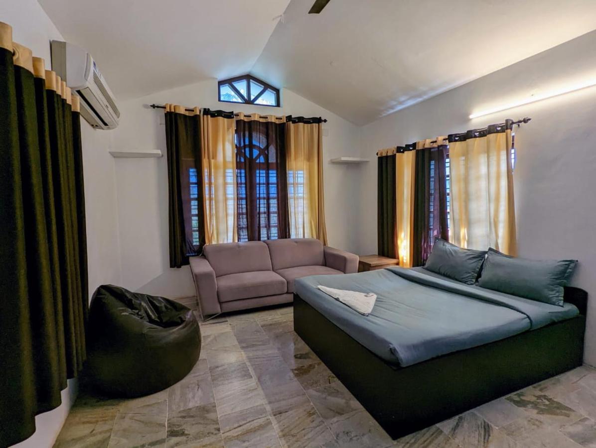 Hotel The Wayanad Club à Sultan Bathery Extérieur photo
