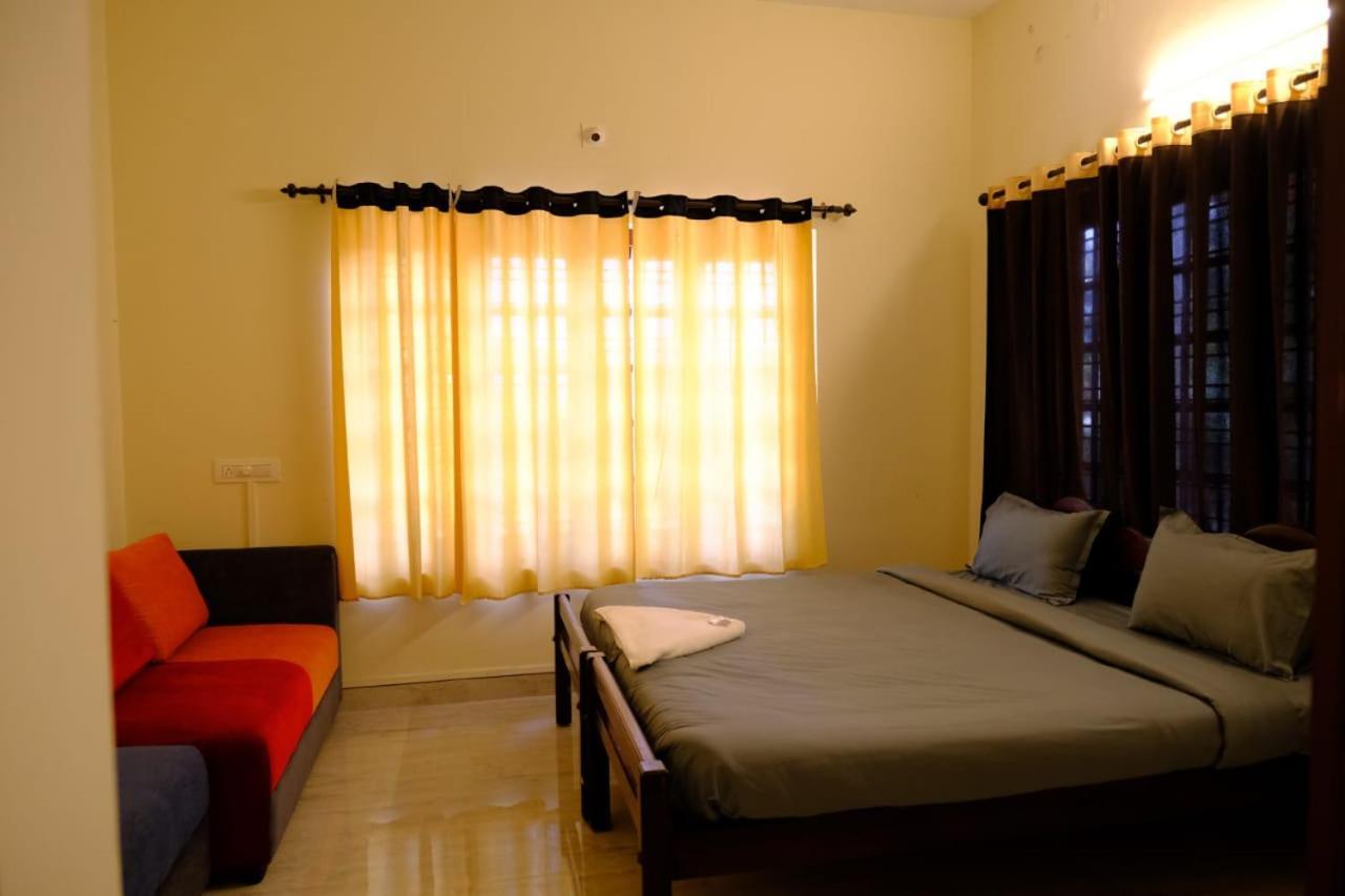 Hotel The Wayanad Club à Sultan Bathery Extérieur photo