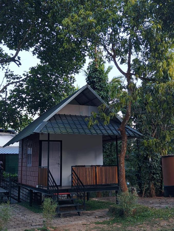 Hotel The Wayanad Club à Sultan Bathery Extérieur photo