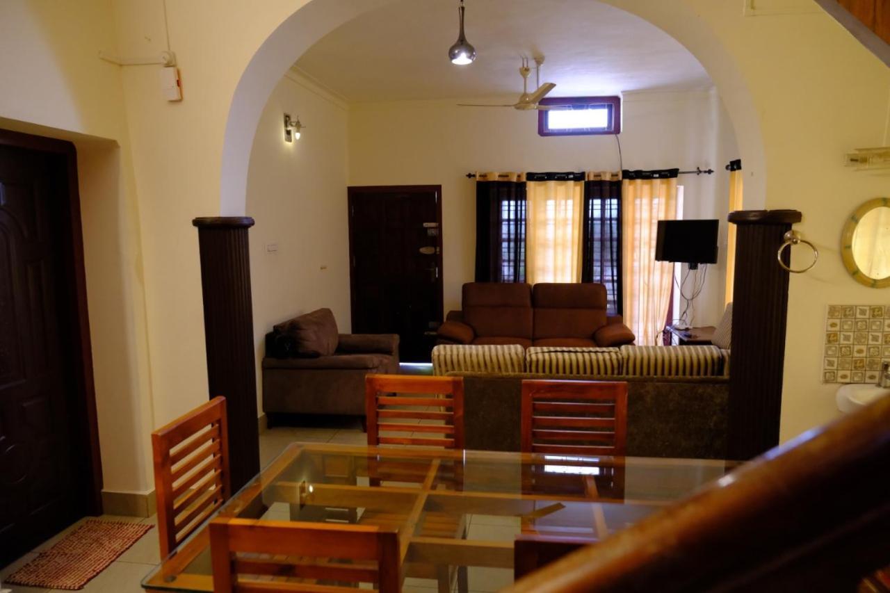 Hotel The Wayanad Club à Sultan Bathery Extérieur photo