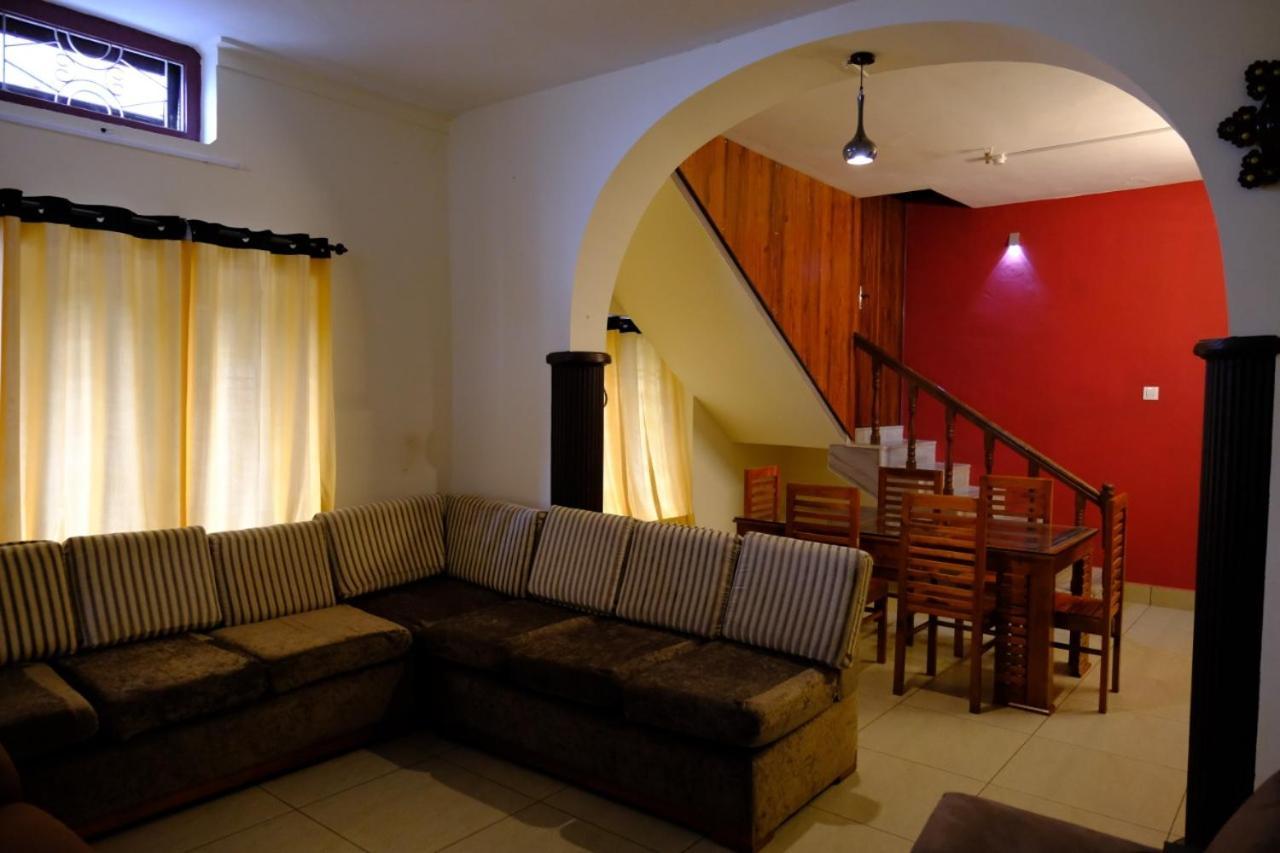 Hotel The Wayanad Club à Sultan Bathery Extérieur photo