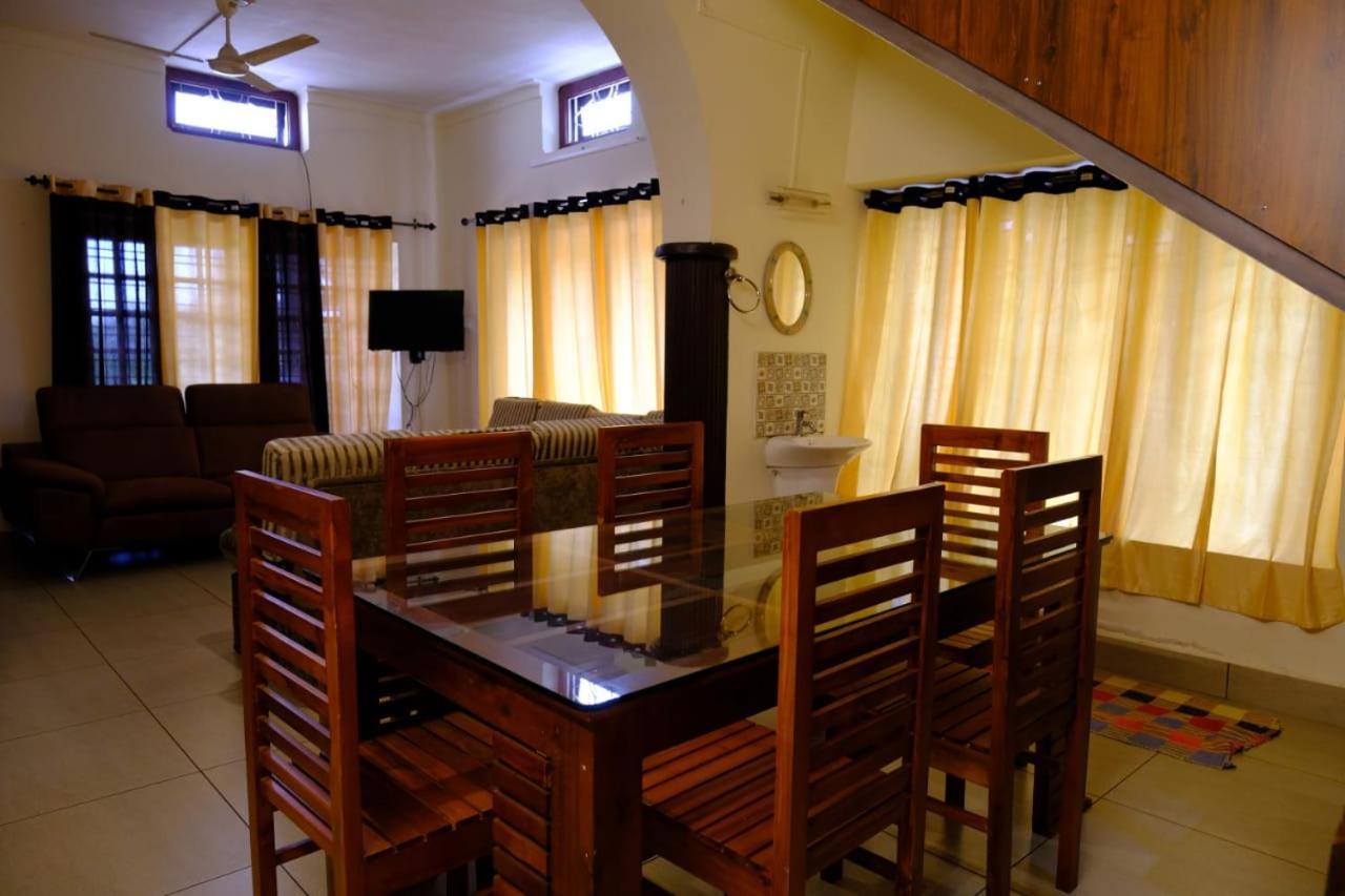 Hotel The Wayanad Club à Sultan Bathery Extérieur photo