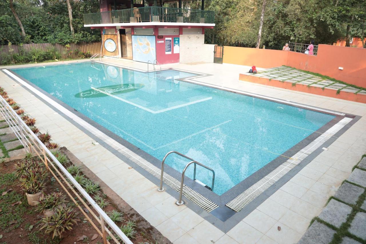 Hotel The Wayanad Club à Sultan Bathery Extérieur photo